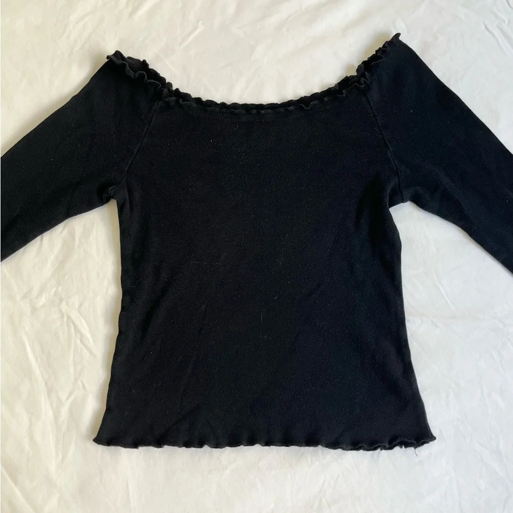 Brandy Melville Black Off the Shoulder Top with Lettuce Hem - Picture 5 of 7